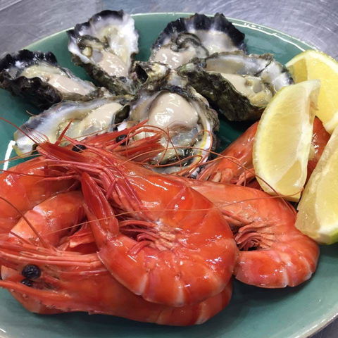 Kirribilli Seafoods - Accommodation Yamba 0