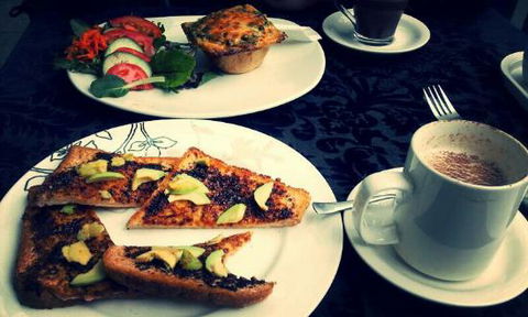 Artee Cafe - Accommodation Yamba 0