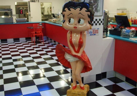 RJ's Rock N Roll Diner - Accommodation Yamba 10