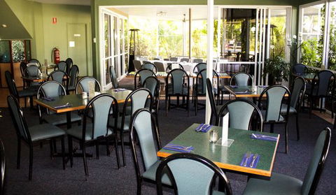 KBR’s Licensed Restaurant - Accommodation Yamba 3