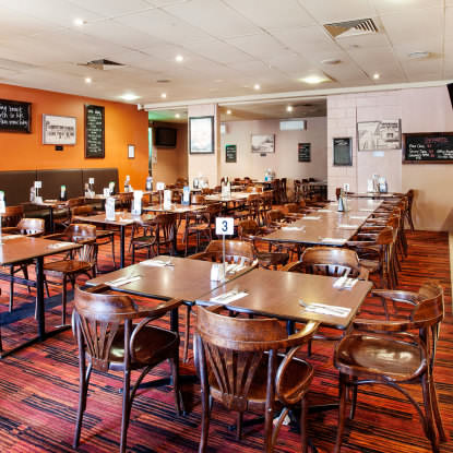 Upper Ross Hotel - Accommodation Yamba 3