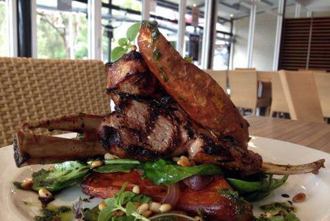 Empire Bay Tavern - Accommodation Yamba 2