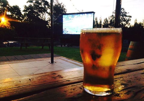 Empire Bay Tavern - Accommodation Yamba 3