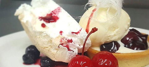 Amarok Bar & Restaurant - Accommodation Yamba 0