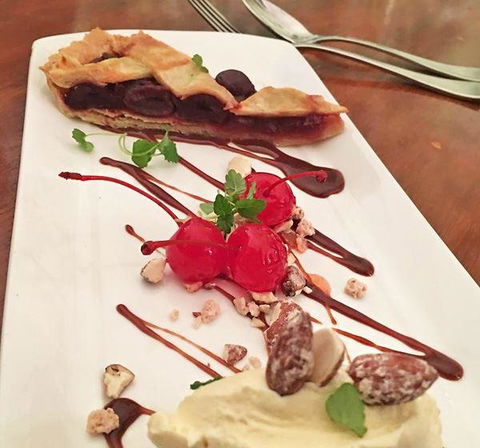 Amarok Bar & Restaurant - Accommodation Yamba 14