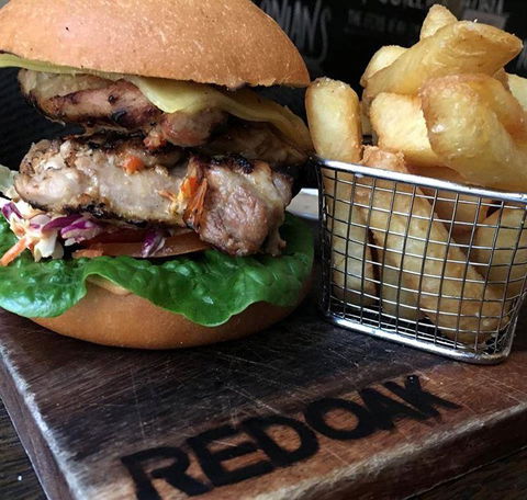 Amarok Bar & Restaurant - Accommodation Yamba 5