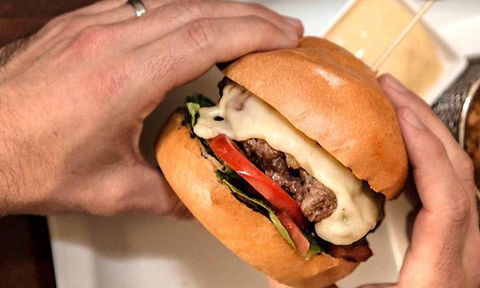 Amarok Bar & Restaurant - Accommodation Yamba 6