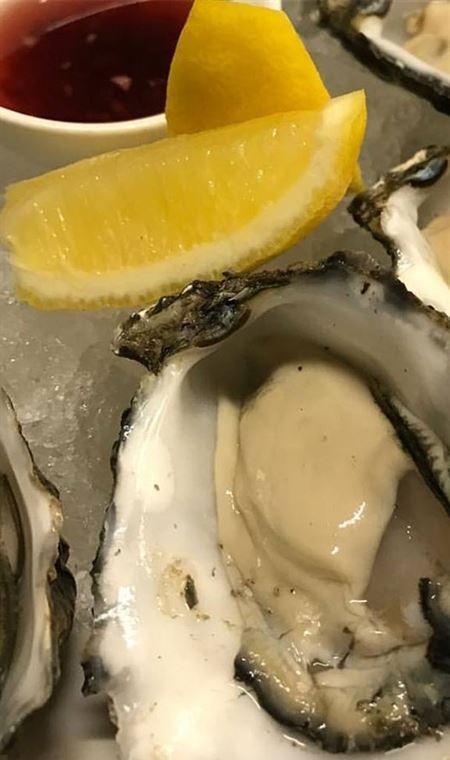 RST Seafood Restaurant - Accommodation Yamba 9