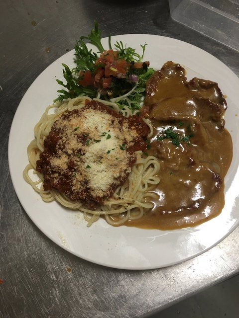 Uncle Gino's - Accommodation Yamba 3