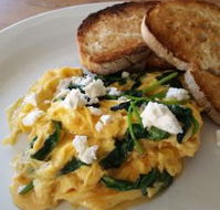 Walter's River Cafe - Accommodation Yamba