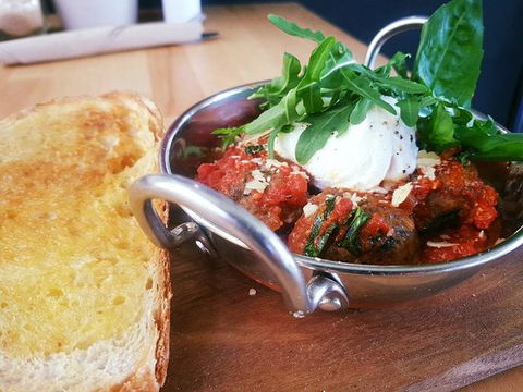 Around The Corner Cafe - Accommodation Yamba 0