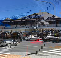 Omaras - Accommodation Yamba