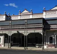 Warwick Hotel - Accommodation Yamba