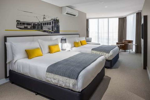 Peppers Docklands - Accommodation Yamba 4