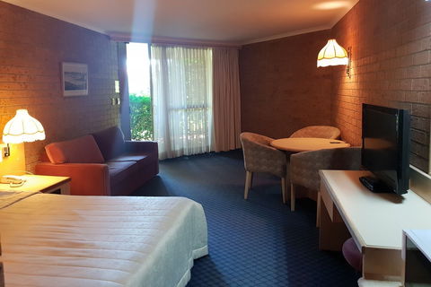 The John Hunter Motel - Accommodation Yamba 0