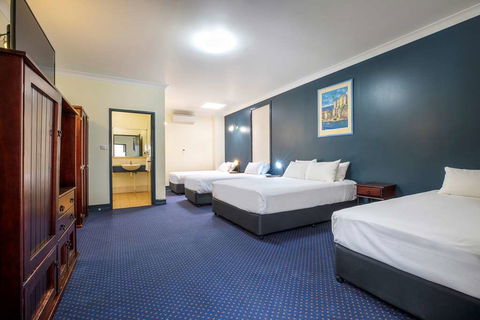 Atherton Hotel - Accommodation Yamba 7