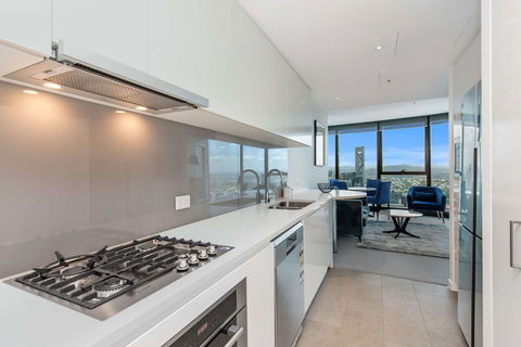 Arise Brisbane Skytower - Accommodation Yamba 12