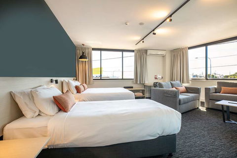 Chardons Corner Hotel - Accommodation Yamba 7