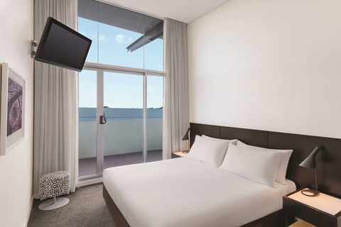 Adina Apartment Hotel Perth - Accommodation Yamba 3