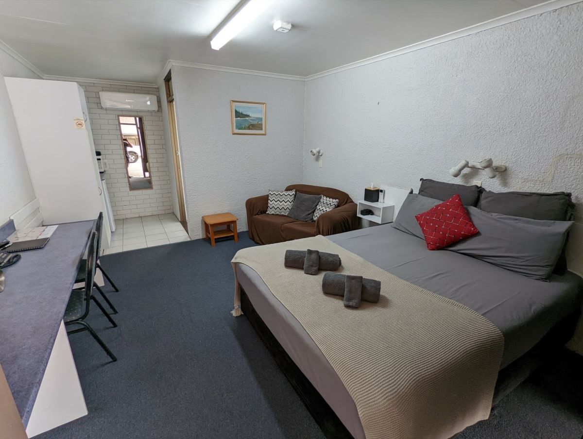 Longreach QLD Accommodation Yamba