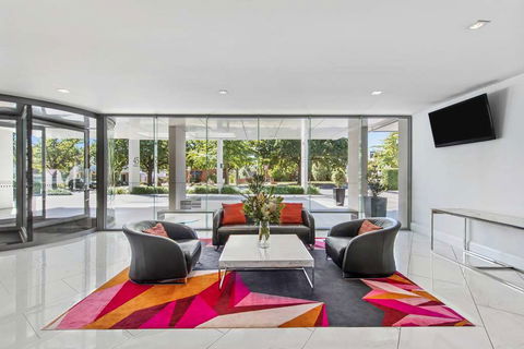 Adina Serviced Apts Canberra Dickson - Accommodation Yamba 3