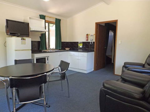 Adelaide Caravan Park - Accommodation Yamba 8