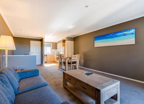 Aqualuna Beach Resort - Accommodation Yamba 5