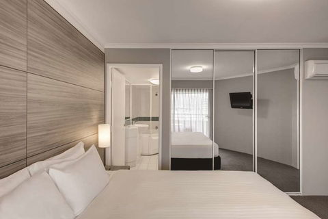 Adina Serviced Apartments James Court - Accommodation Yamba 10