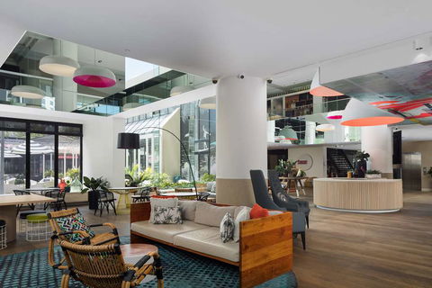 QT Gold Coast - Accommodation Yamba 2