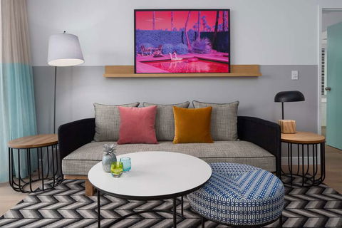 QT Gold Coast - Accommodation Yamba 13