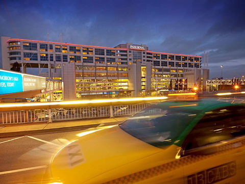 PARKROYAL Melbourne Airport - Accommodation Yamba 0
