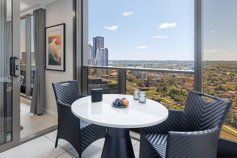 Meriton Suites George St - Accommodation Yamba 5