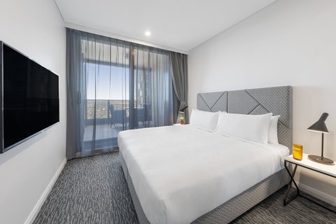 Meriton Suites George St - Accommodation Yamba 7