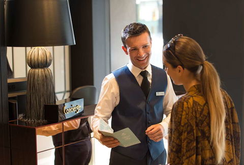 Mayfair Hotel - Accommodation Yamba 1