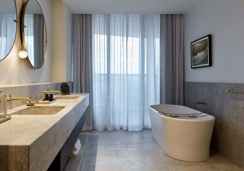 Eos by SkyCity - Accommodation Yamba 3