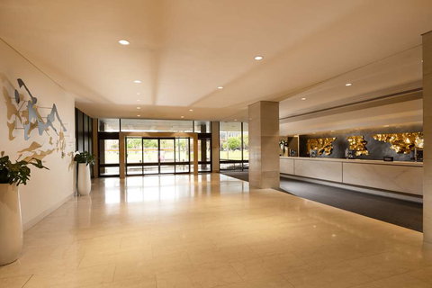 Hilton Adelaide - Accommodation Yamba 2