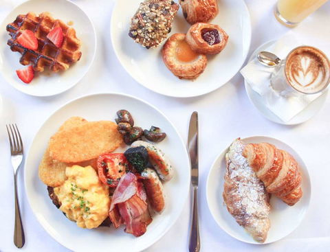 The Hotel Windsor - Accommodation Yamba 8