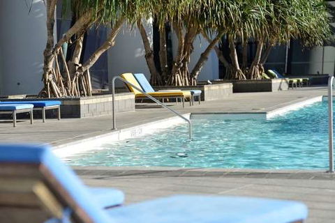 Mantra Circle on Cavill - Accommodation Yamba 5