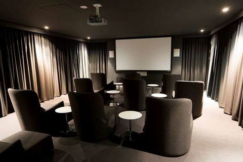 Mantra Circle on Cavill - Accommodation Yamba 8