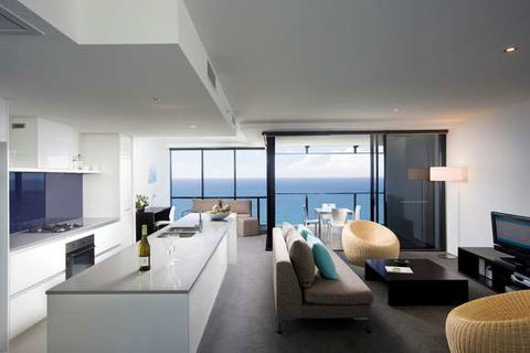 Mantra Circle on Cavill - Accommodation Yamba 13