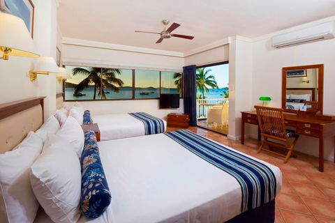 Coral Sea Resort - Accommodation Yamba 1