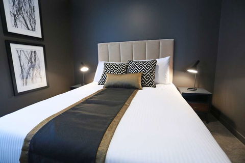 Alex Perry Hotel And Apartments - Accommodation Yamba 10