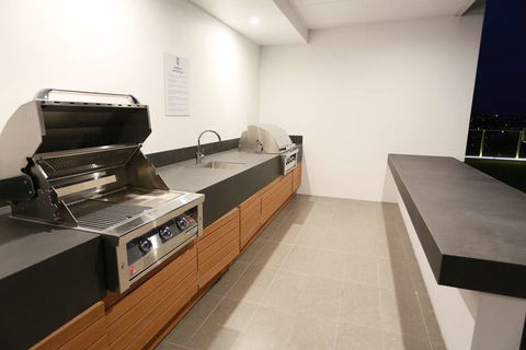 Alex Perry Hotel And Apartments - Accommodation Yamba 15