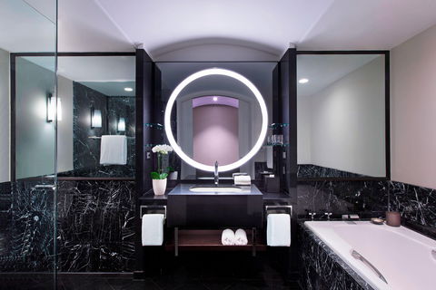 Sheraton Grand Sydney Hyde Park - Accommodation Yamba 11