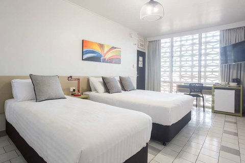 Emerald Star, a Nightcap Hotel - Accommodation Yamba 9