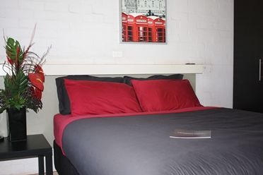 Newman Hotel - Accommodation Yamba 1