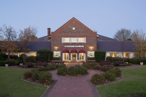 Brassey Hotel - Accommodation Yamba 0