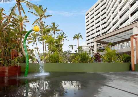 Rydges Esplanade Resort Cairns - Accommodation Yamba 1