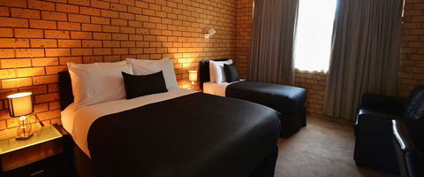 Avondel Motor Inn - Accommodation Yamba 0
