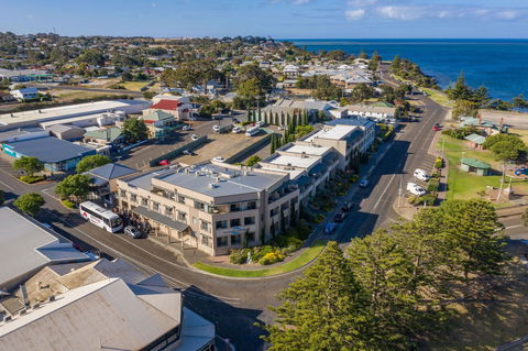 Aurora Ozone Hotel - Accommodation Yamba 0